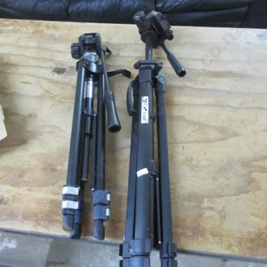 2 Tripods