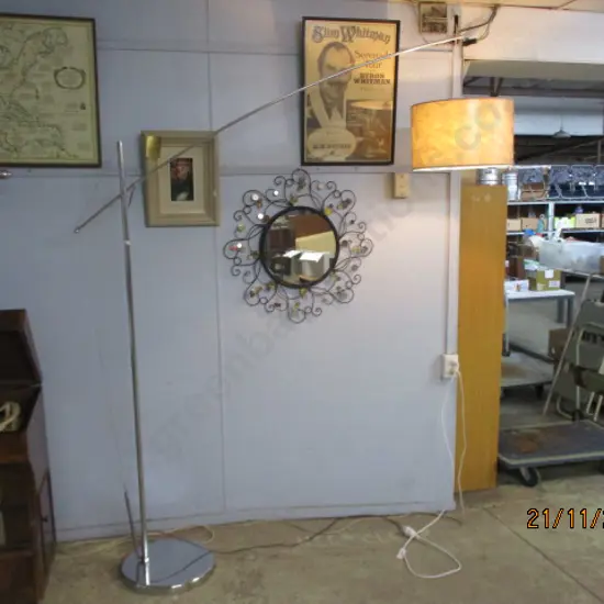 Large Canterlever Floor Lamp