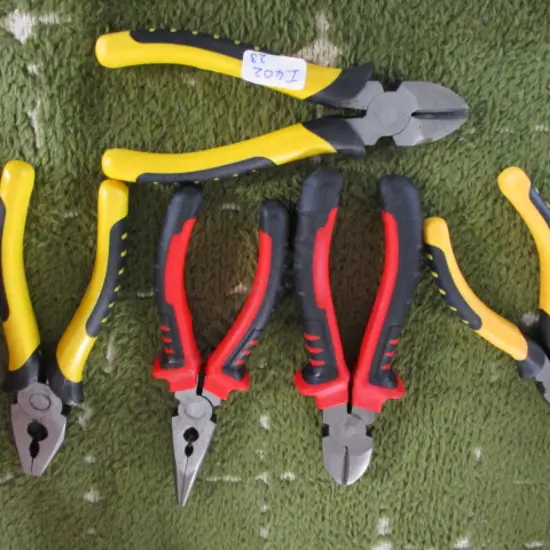 Pliers