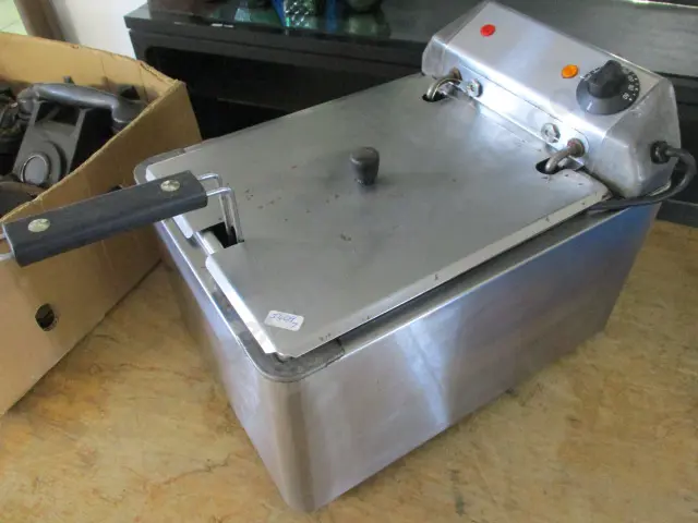 Deep Fryer Image 1++