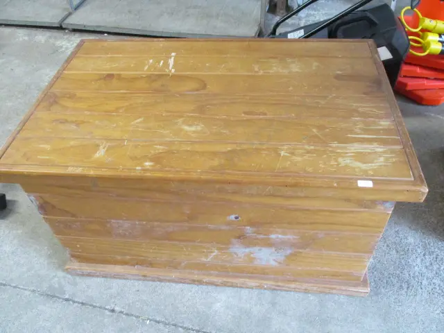 Wooden Chest Image 1++