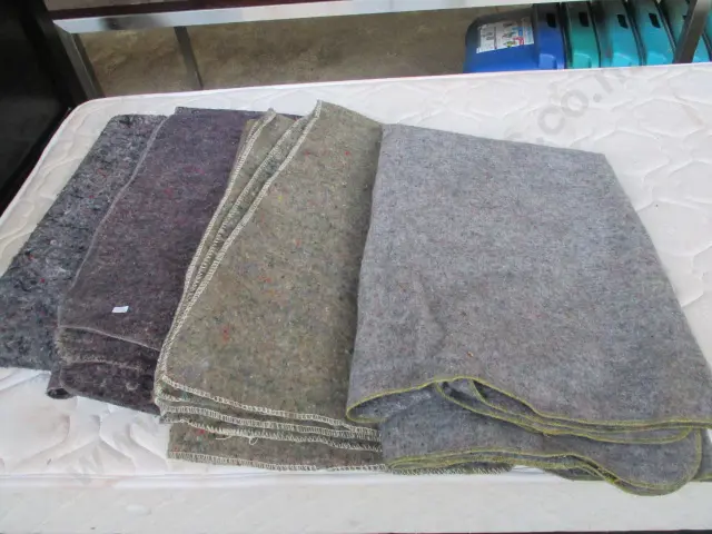 Moving Blankets Image 1++
