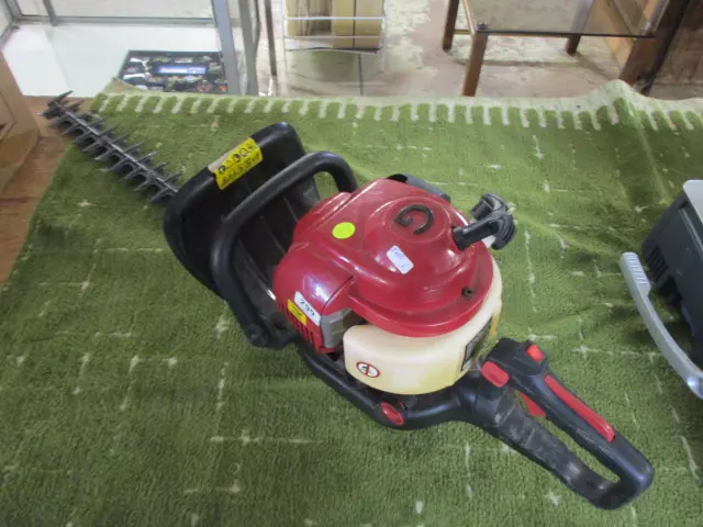 Hedgecutter Image 1++