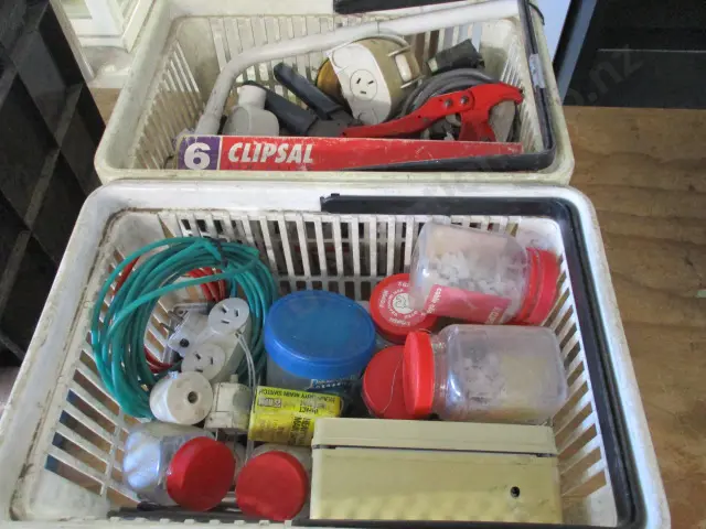 2 Bins Asst Image 1++