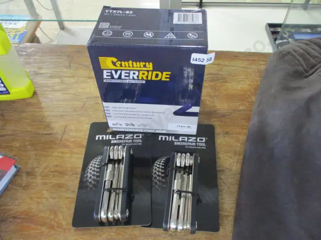 Battery and Tools Image 1++