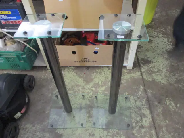 Speaker Stands Image 1++