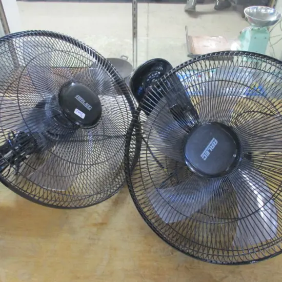 2 Fans