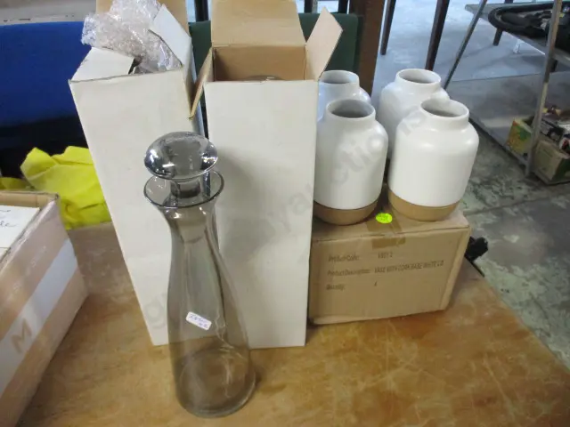 Vases and Decanters Image 1++