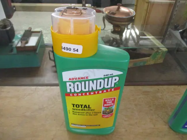 Weedkiller Image 1++