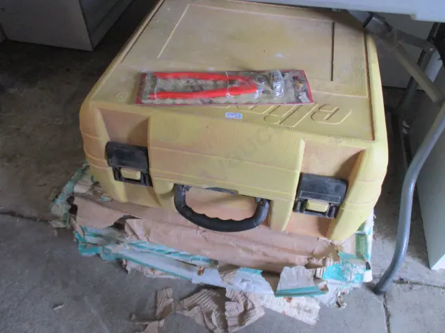 Tiles and Cutter Image 1++