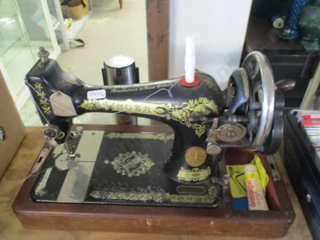 Sewing M/c Image 1++