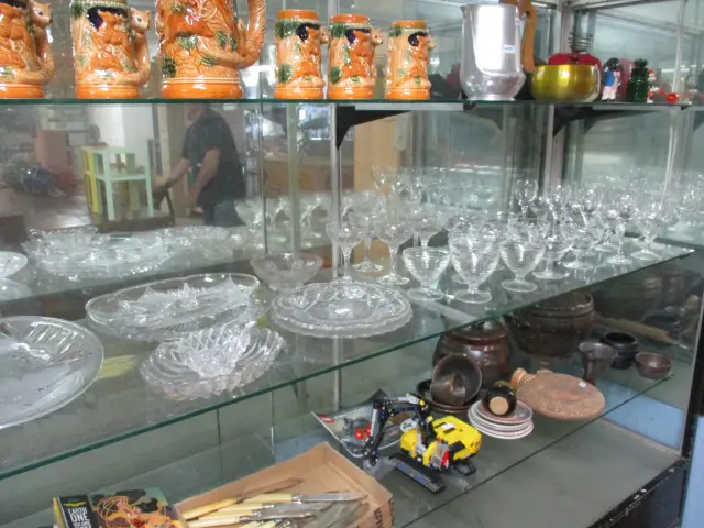 Crystal and Glass Image 1++