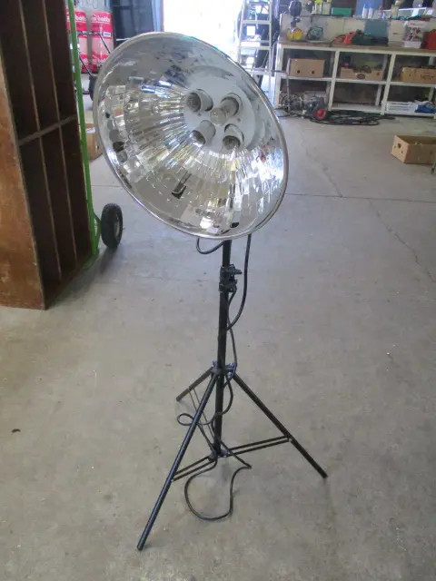 Studio Lamp Image 1++