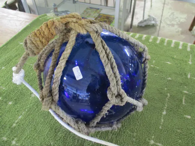 Glass Float Image 1++