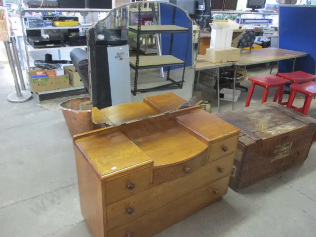 Oak Dressing Table Image 1++