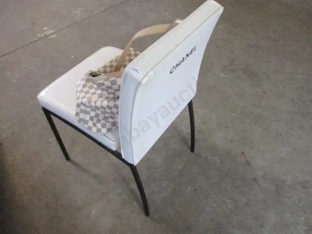 Fashion Chair and Bag Image 1++