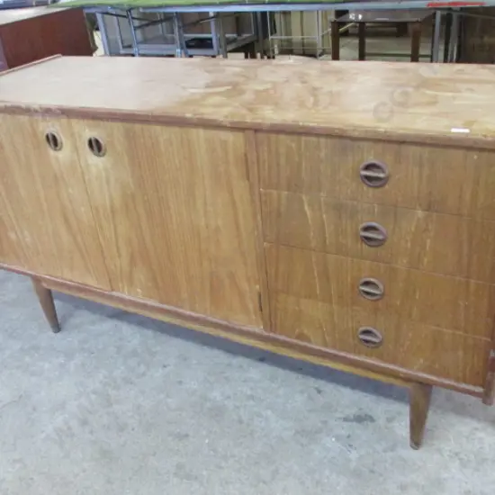 Mid Century Sideboard (doup)