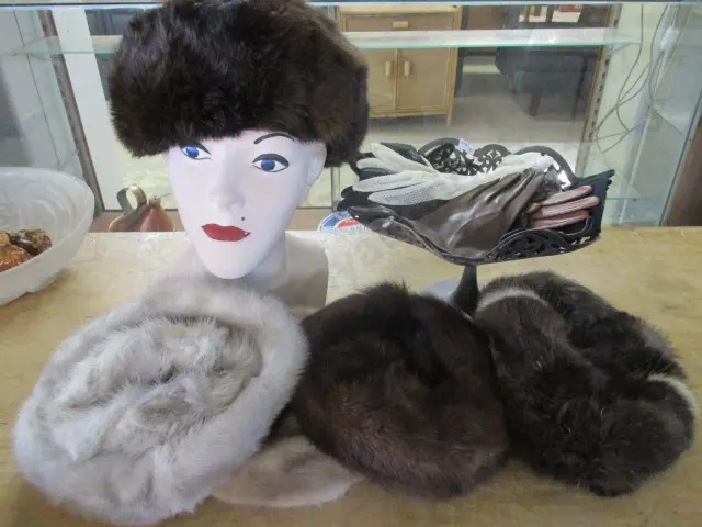 Gloves and Fur Hats Image 1++