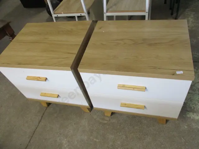 Pr Bedside Cabs Image 1++