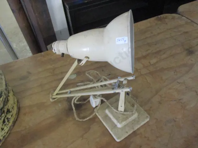 Retro Lamp (needs Work) Image 1++