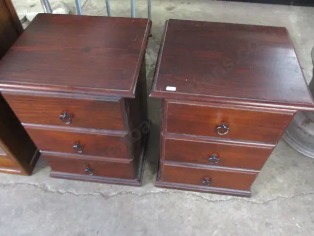 Pr Bedside Cabs Image 1++