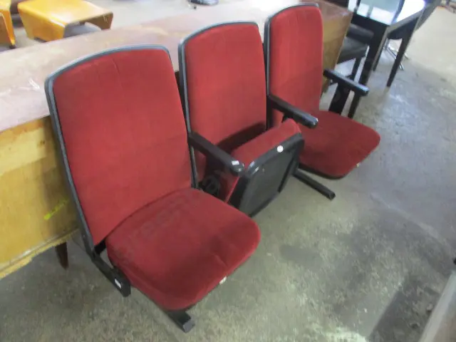 Theatre Seats Image 1++