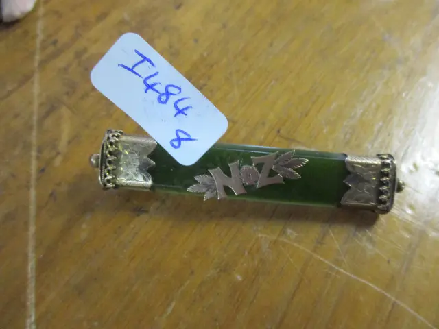 Sweetheart Brooch 9ct (af) Image 1++