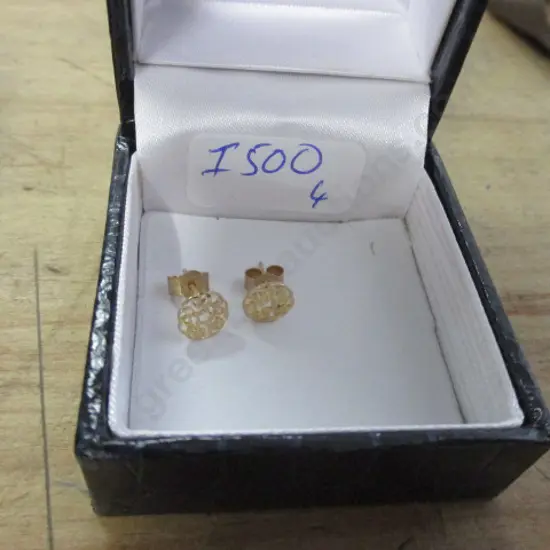 9ct Gold earings