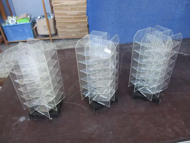 Model Car Stands Image 1++