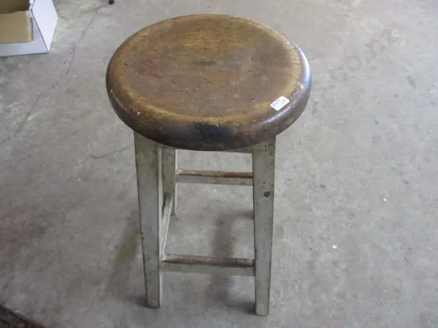 Stool Image 1++