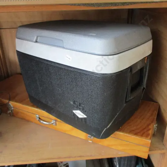 Chilly Bin and Gun Case