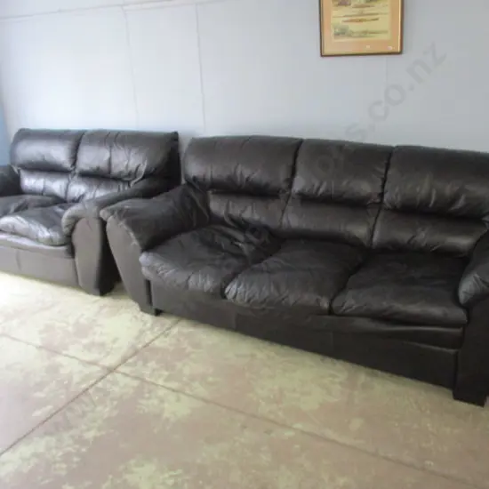 Pr Leather Couches