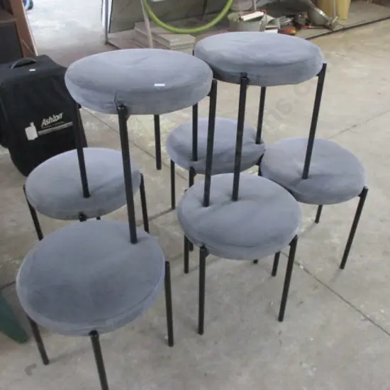 7 Stools