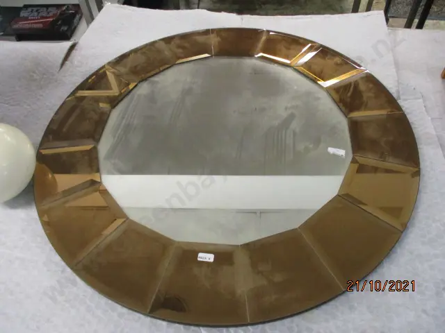 Odeon Style Mirror Image 1++