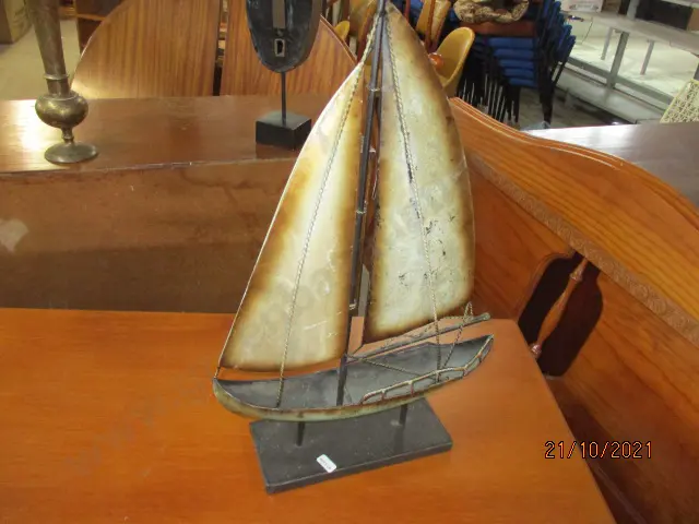 Metal Model Boat Image 1++