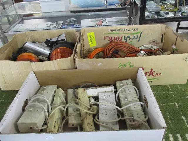 3 Boxes Asst Image 1++