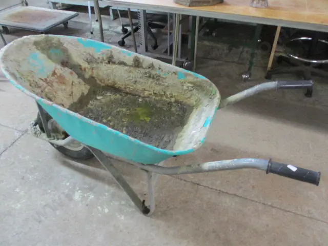 Wheelbarrow Image 1++