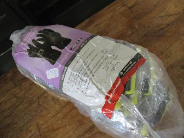 Nitrile Gloves Image 1++