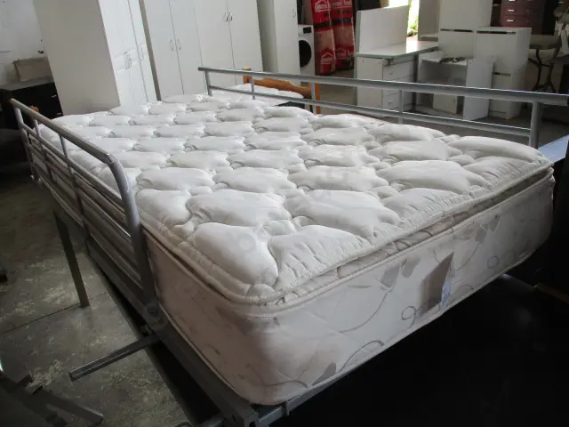 Single Bed Image 1++