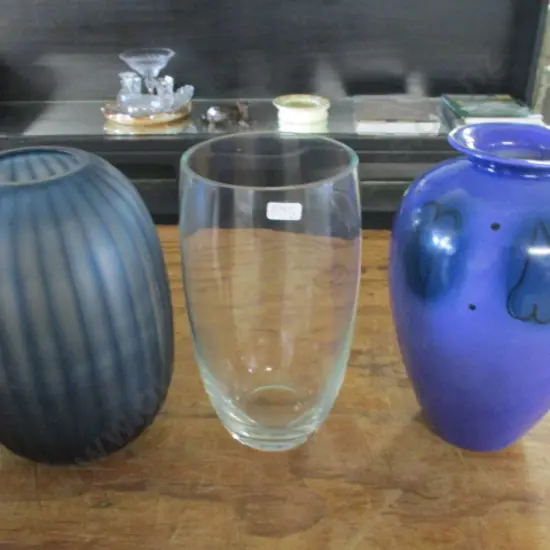 3 Vases