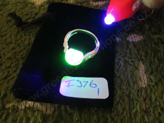 Uranium Glass Ring Image 1++