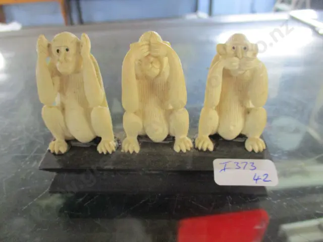 3 Wise Monkeys Image 1++
