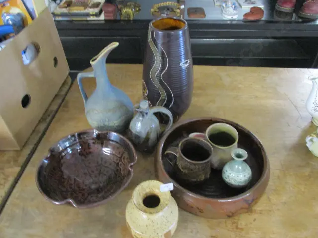Pottery Image 1++