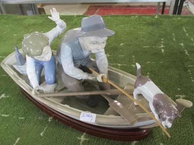 Lladro Boat Image 1++