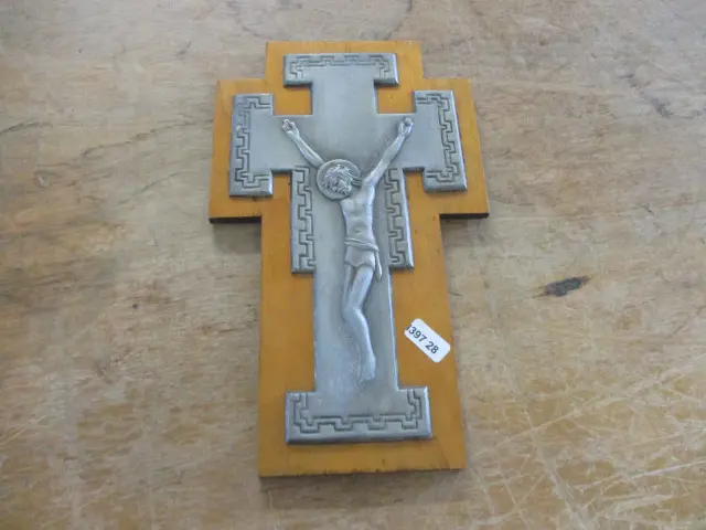 Crucifix Image 1++