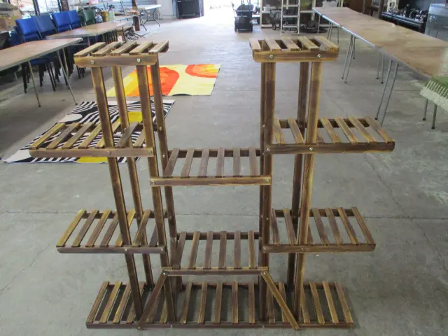 Patio Plant Stand Image 1++