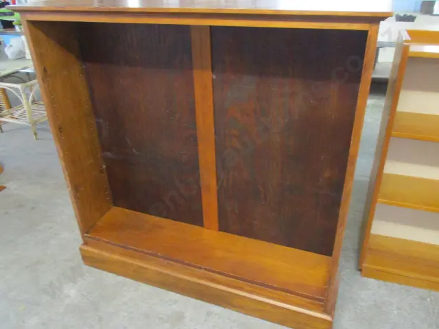 Kauri Bookshelf Image 1++