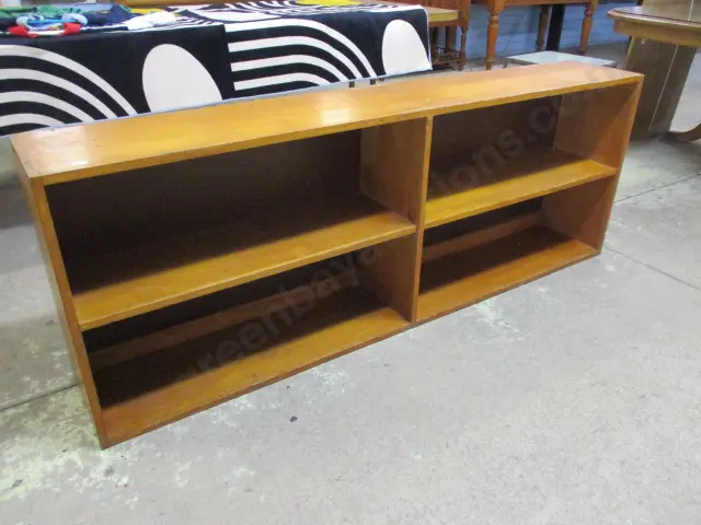 Rimu Collectors Shelving Image 1++