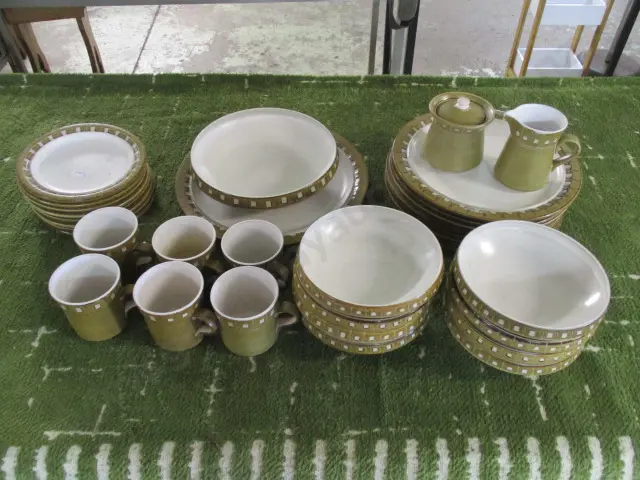 Dinner Set Image 1++