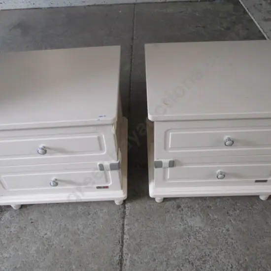 Pr Bedside Cabs